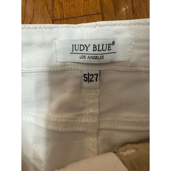 Judy Blue White Cutoff Denim Shorts Size 5/27 - Picture 7 of 9